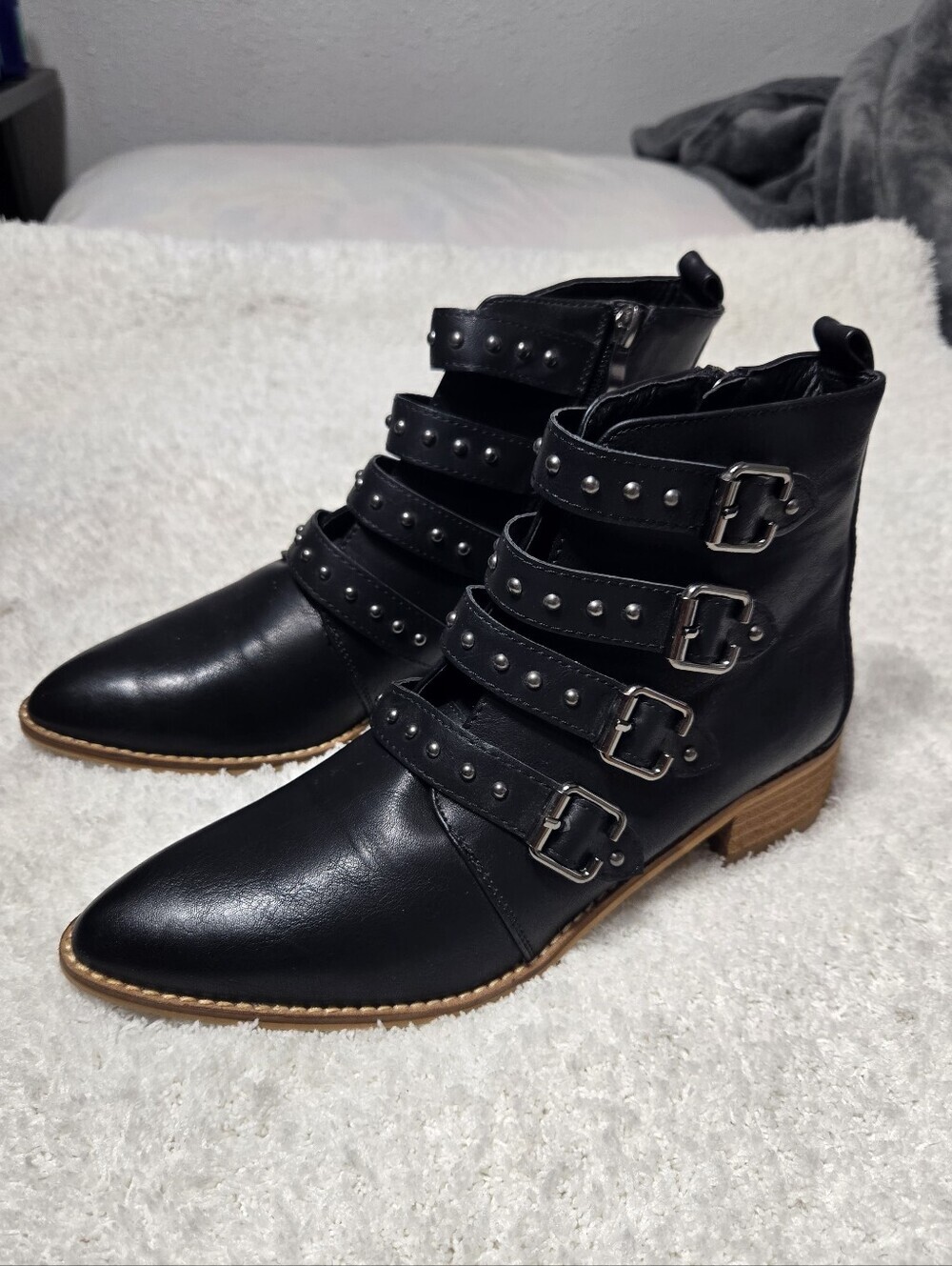 Beast Fashion Nelson Black Pointed Toe Buckle Detail Ankle Boots Sz 7.5